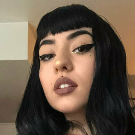 Bella Ruby ヌードモデル 画像