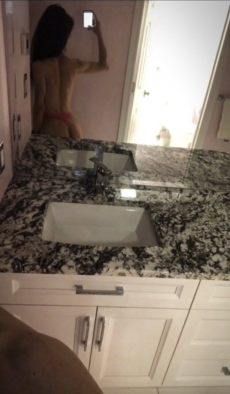 チェコのティーンズオンリーファンズ セクシーヌード 写真