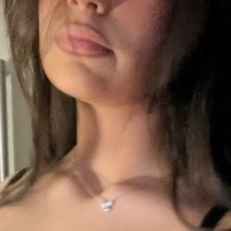 ジムのインフルエンサーオンリーファンズ ポルノ 画像