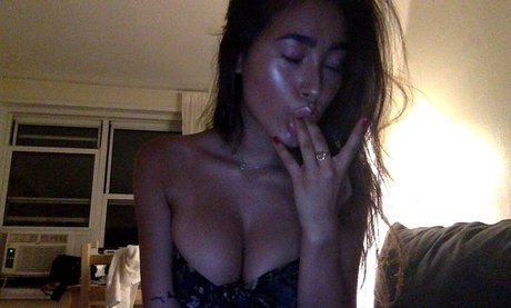 Hitomi Mochizuki トップモデル 画像