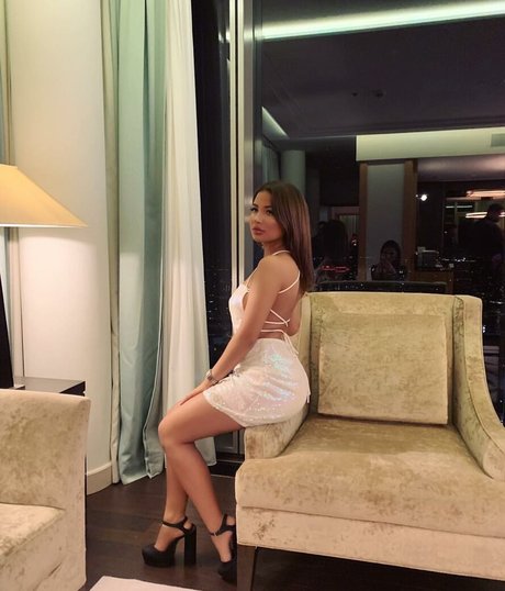 Helia Soltani セクシー女優 写真