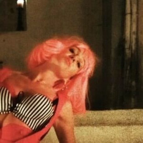 ThisIsSuze ポルノスター xxx 写真