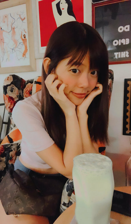 オイルを塗った巨乳オンリーファンズ xxx 写真