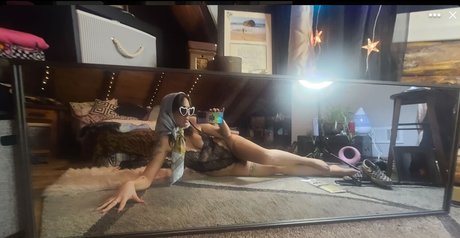 ティーンフィンガリングオンリーファンズ ヌード アーカイブ