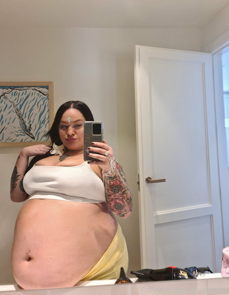 肉厚熟女オンリーファンズ パーフェクト 画像