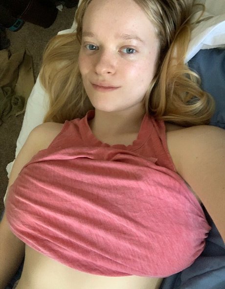 Kelley ヌードスター 写真