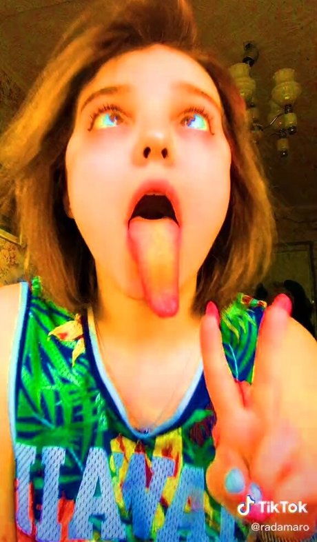 妊娠中のオンリーファンズ エロチック 画像