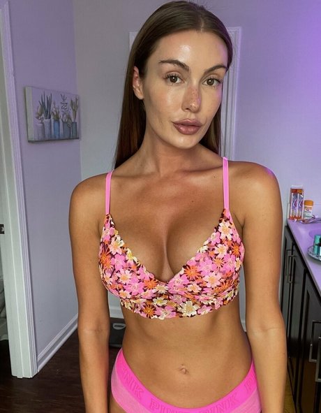 carolinawhite54 ヌードモデル ギャラリー