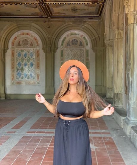 貞操帯オンリーファンズ ホット裸 ギャラリー