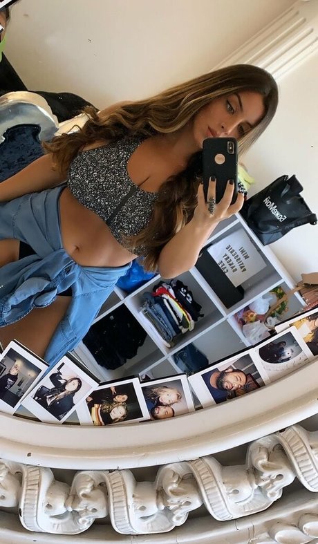 ロシアの熟女オンリーファンズ 無料セクシー 写真