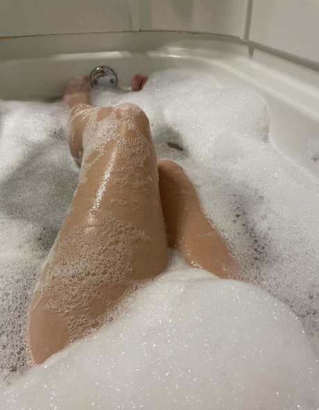 sportyspice sarah ヌードモデル 写真