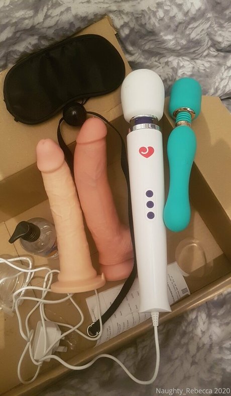 naughtyrebecca1 セックスモデル 画像