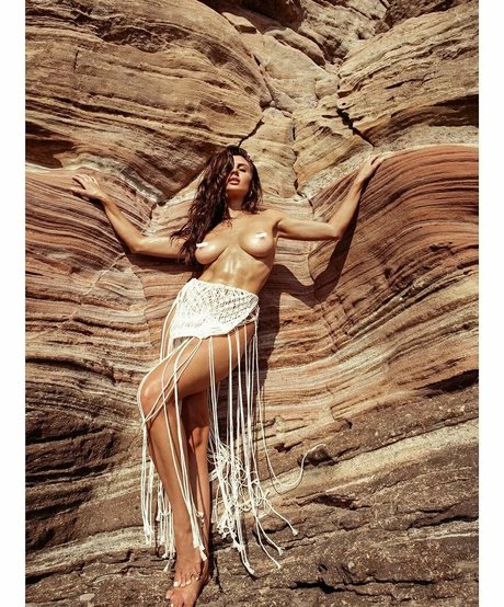 Bethanylydiaa 独占モデル 写真