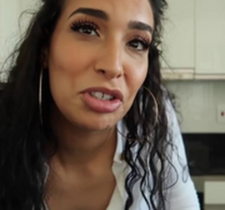 Lamiya Slimani ヌードモデル 写真