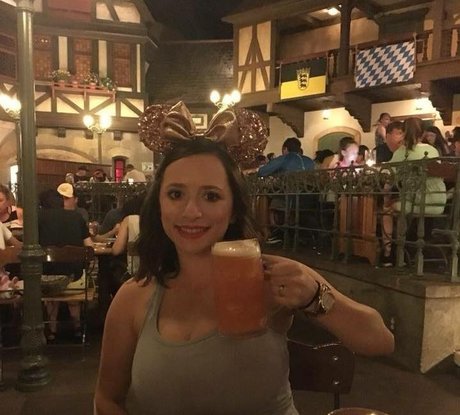 金髪の筋肉オンリーファンズ 美しいポルノ ギャラリー