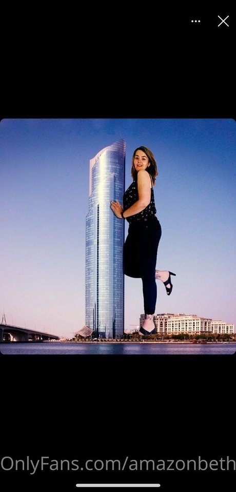 かわいいブロンドのオンリーファンズ 素敵 画像