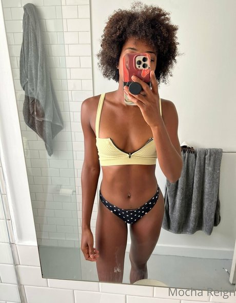 mochareignvip ポルノスター 無料 写真