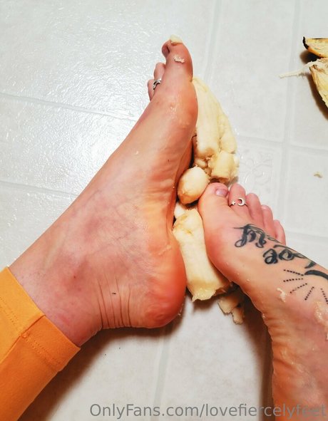 lovefiercelyfeet 完璧なポルノスター 写真