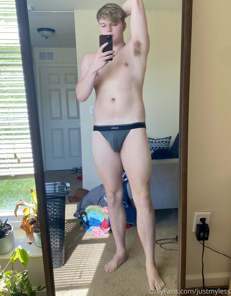 異人種間XXX オンリーファンズ xxx 画像