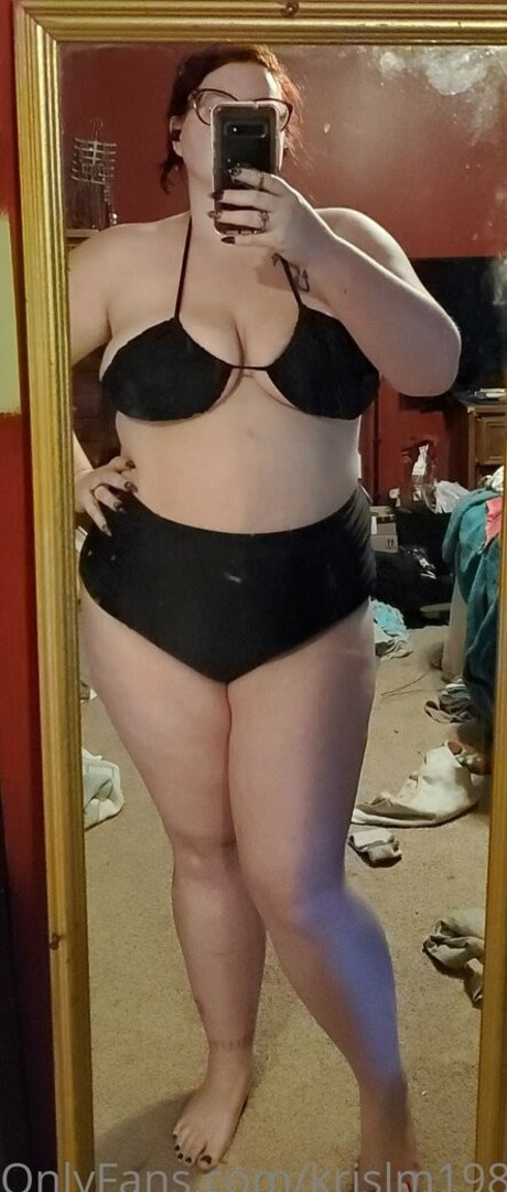 エモな痴女オンリーファンズ セクシーヌード 写真