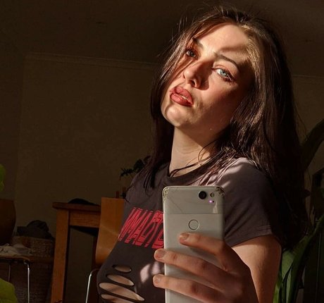 Knightsinclair 美しいスター ギャラリー