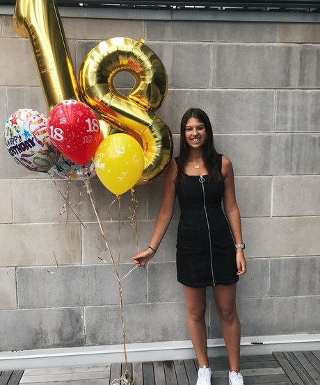 Alana Z ポルノスター ホット ギャラリー