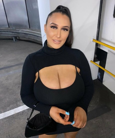 教室オンリーファン ポルノ 写真