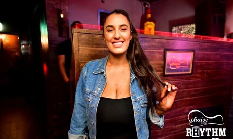 POV 熟女 オンリーファンズ 無料エロ 画像