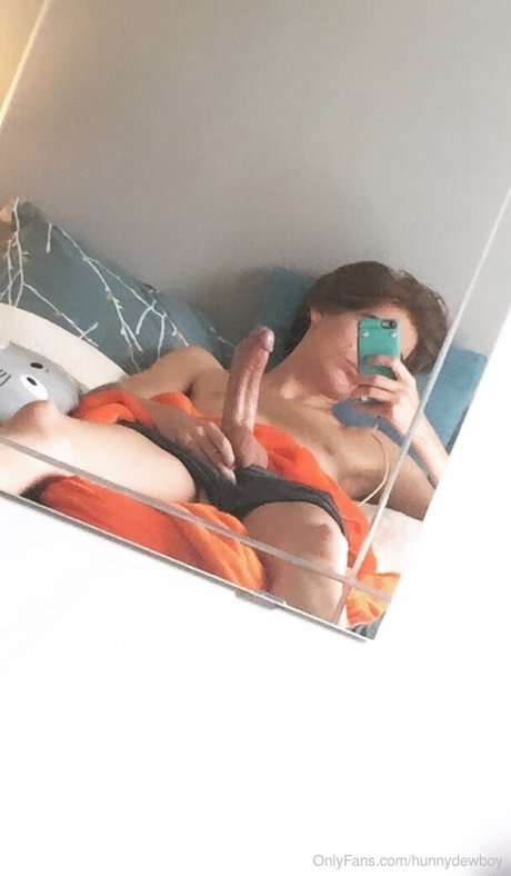 心理学者オンリーファンズ 裸 画像