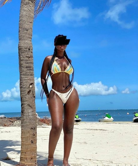 noamiknight スター xxx 画像