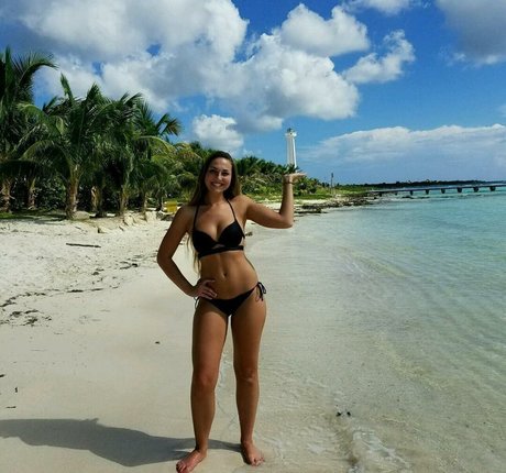 Shaylee Starr ホットモデル アーカイブ