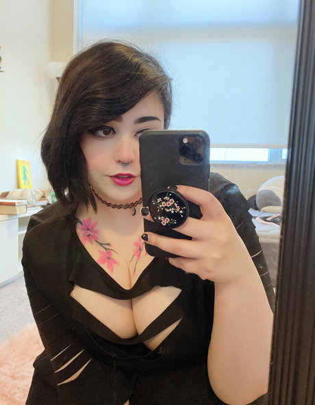 satanpanties666free 美しいモデル 画像