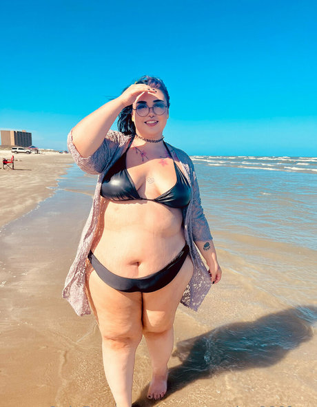 裸の女の子オンリーファンズ 無料セクシー 写真