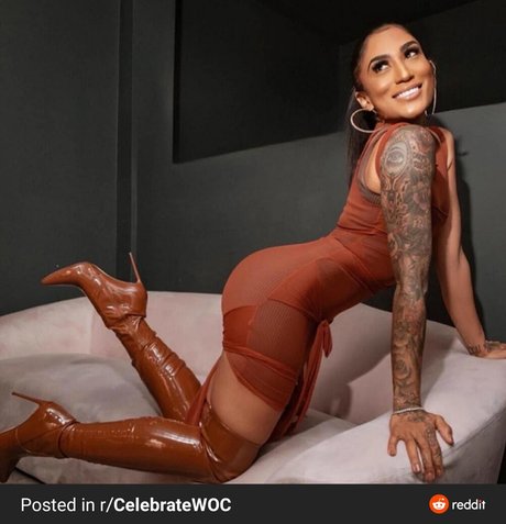 Ms i am ポルノスター ホット 写真