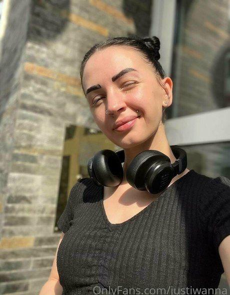 just ivvanna ヌードモデル 写真