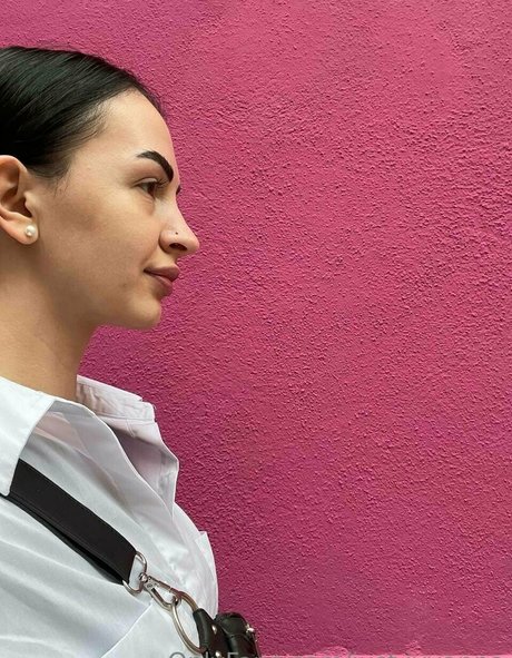 just ivvanna ポルノスター 写真