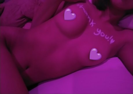 eeebydeeeby セクシーモデル 写真