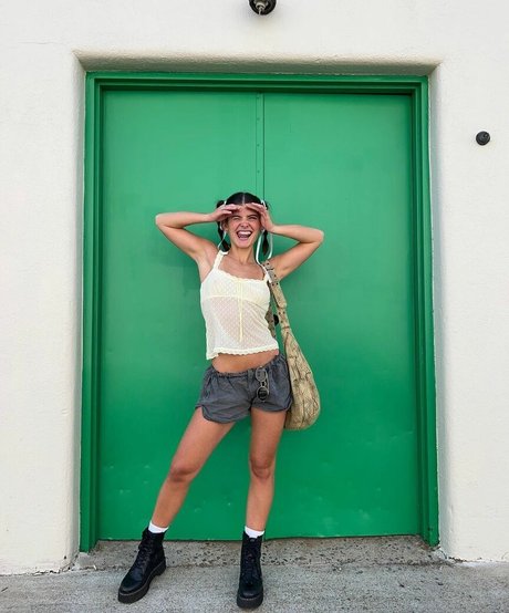 フラットオンリーファン アダルト無料 画像