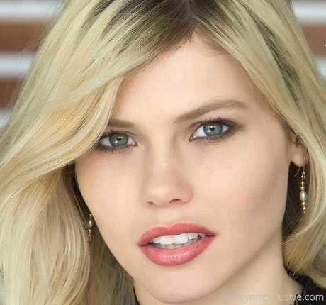 アマチュアブロンドオンリーファンズ ポルノ 写真