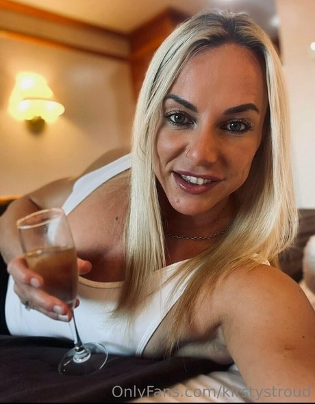 kirstystroud ポルノスター 画像