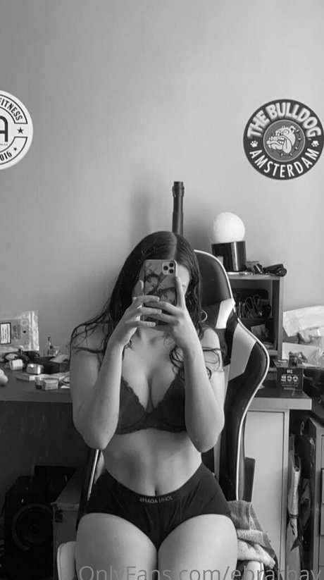 ebrarbay 高品質のポルノスター 画像