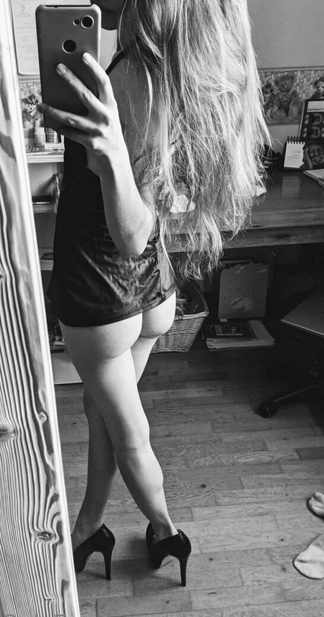 charlottemarin ヌードスター アーカイブ