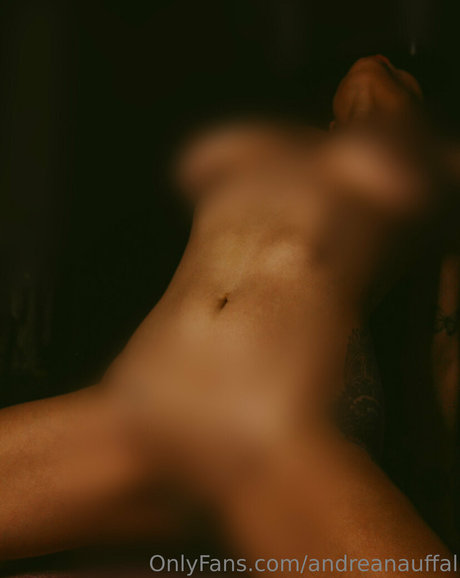 andreanauffal HDポルノスター 写真