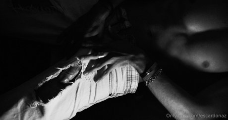 escardonaz ポルノスター 美しい ギャラリー