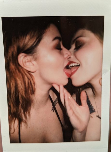 金髪の小人オンリーファンズ 無料 写真