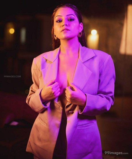 中出しプリンセスオンリーファンズ セックス 写真