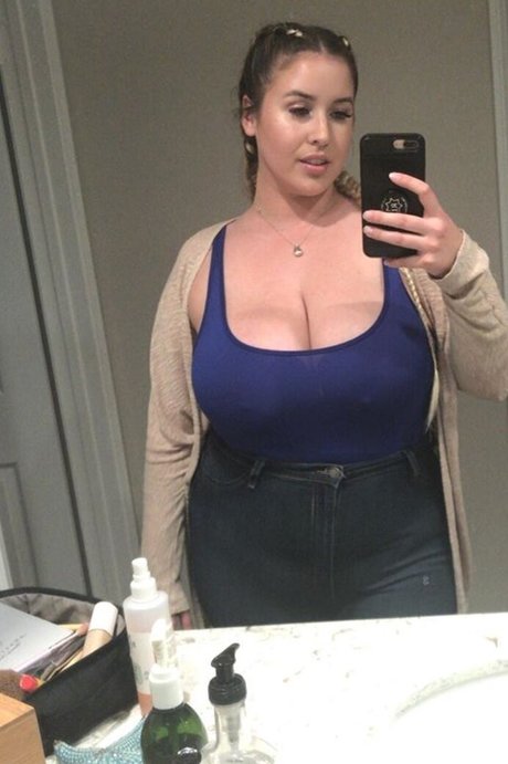 Lo Sangstaaa ヌードモデル ギャラリー