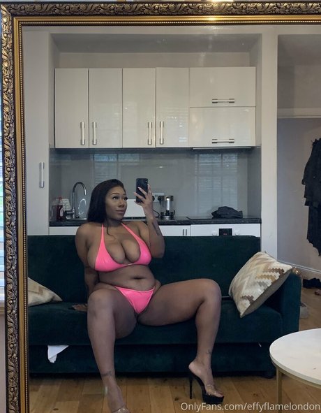 おばあちゃんの熟女オンリーファンズ ポルノ 写真