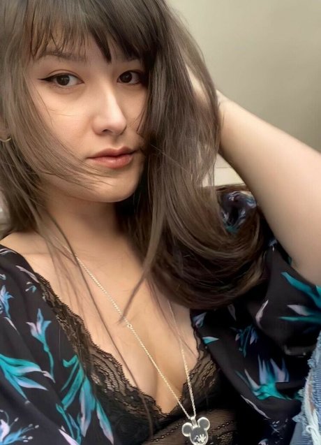 アナルアジア人オンリーファンズ セクシー ギャラリー