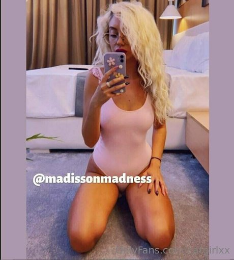 catgirlxx 裸のスター 画像